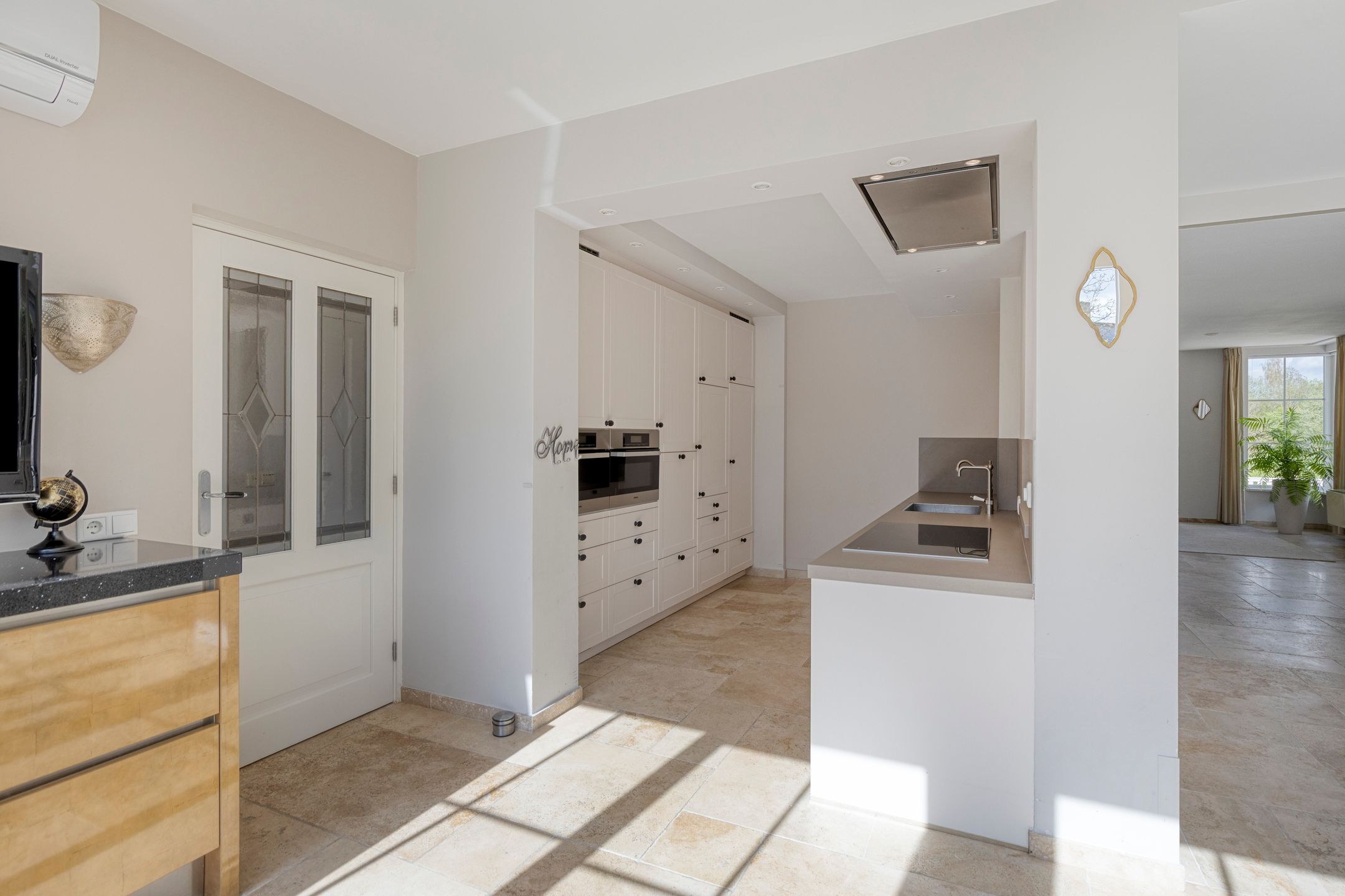 Foto 30 van van Heijnsbergenstraat 13