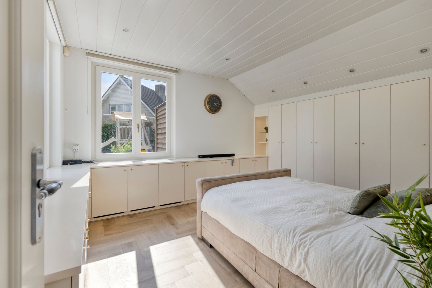 Foto 34 van van Heijnsbergenstraat 13