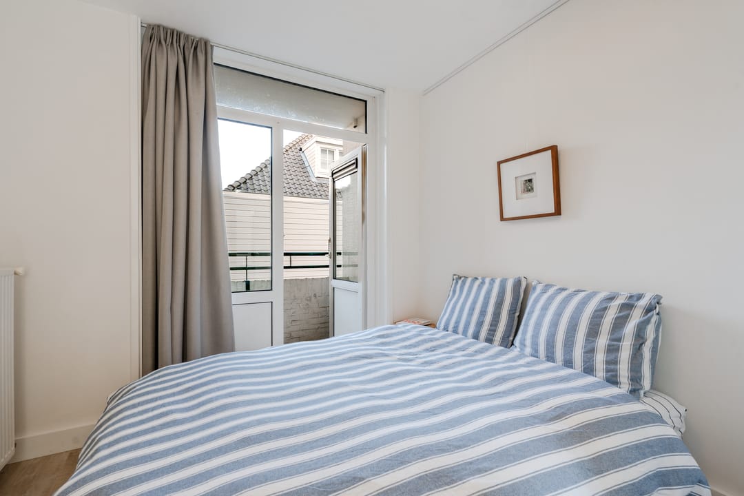 Renovated Apartment with Balcony in Oud Zuid — 17