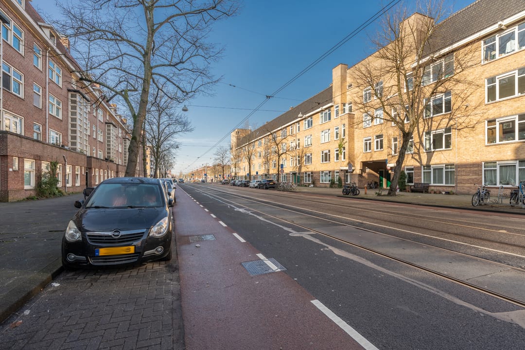 Renovated Apartment with Balcony in Oud Zuid — 31
