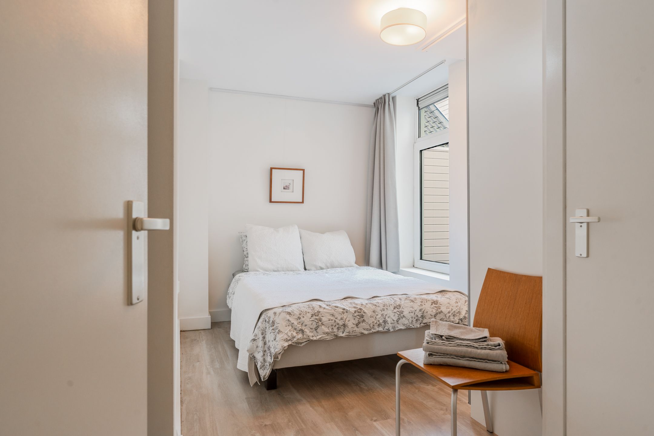 Renovated Apartment with Balcony in Oud Zuid — 27