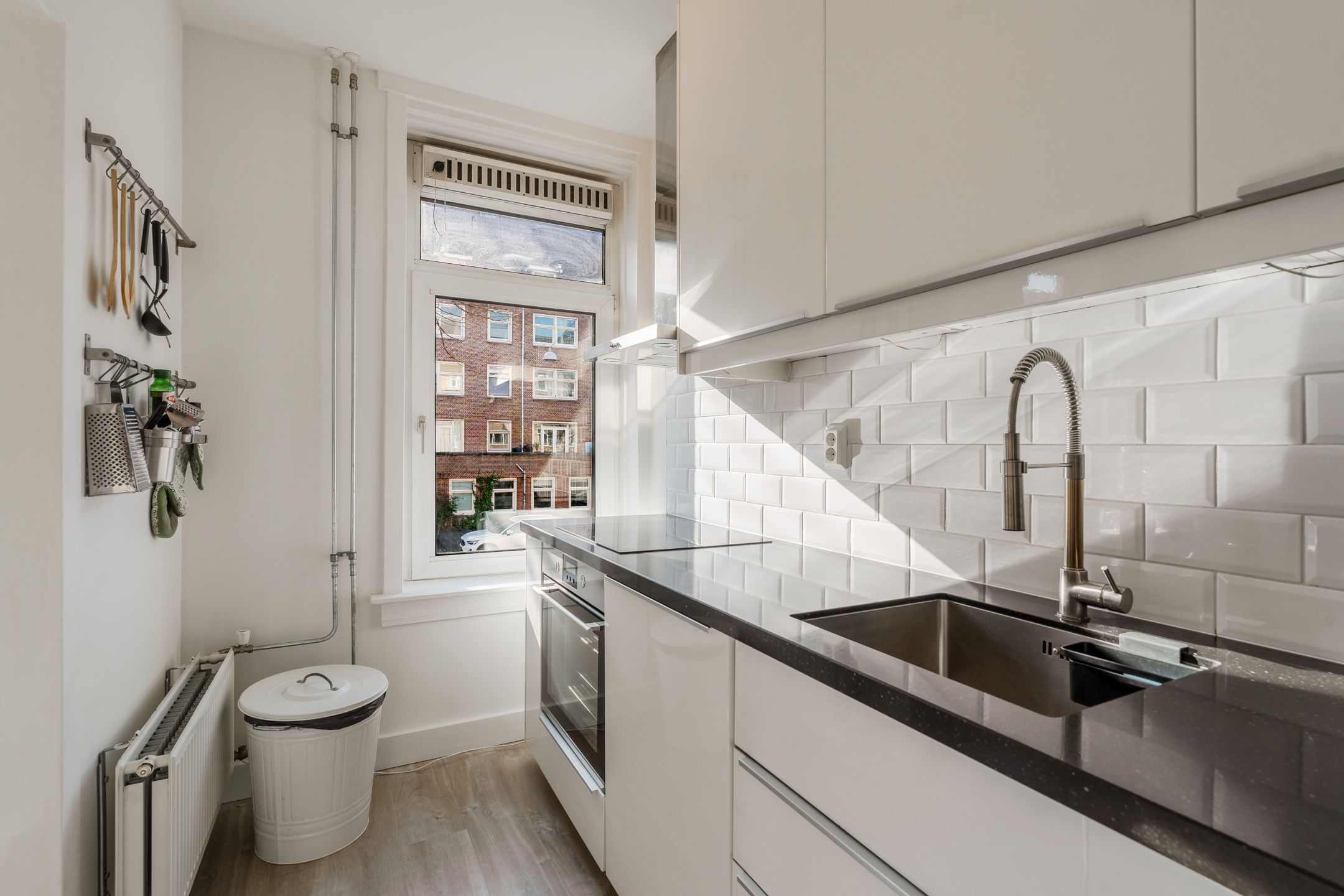 Renovated Apartment with Balcony in Oud Zuid — 12