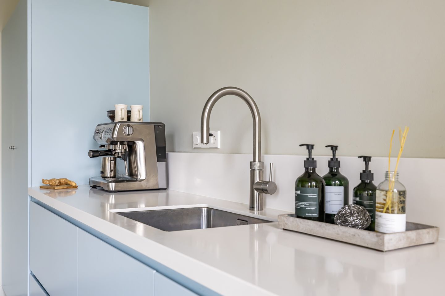 Foto 25 van Weeshuiswal 7