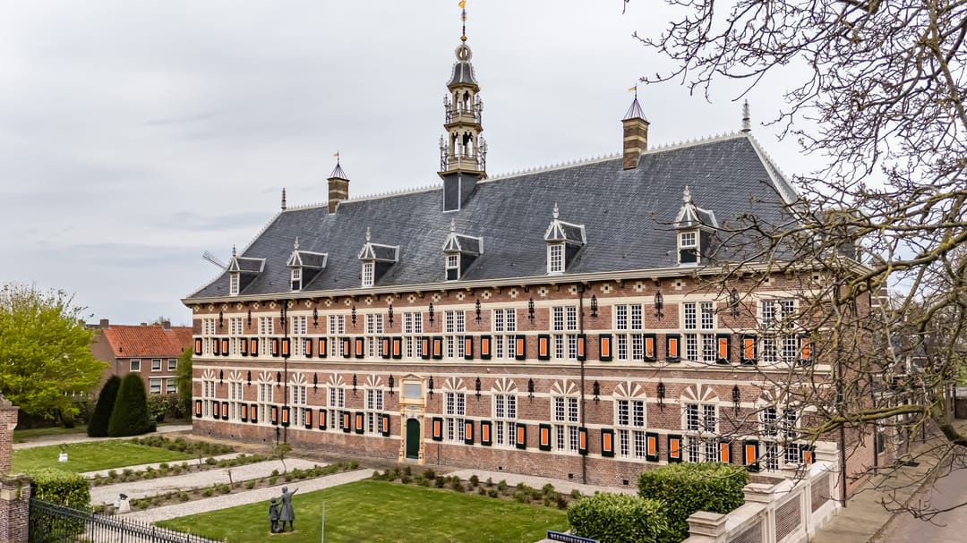 Foto 11 van Weeshuiswal 7