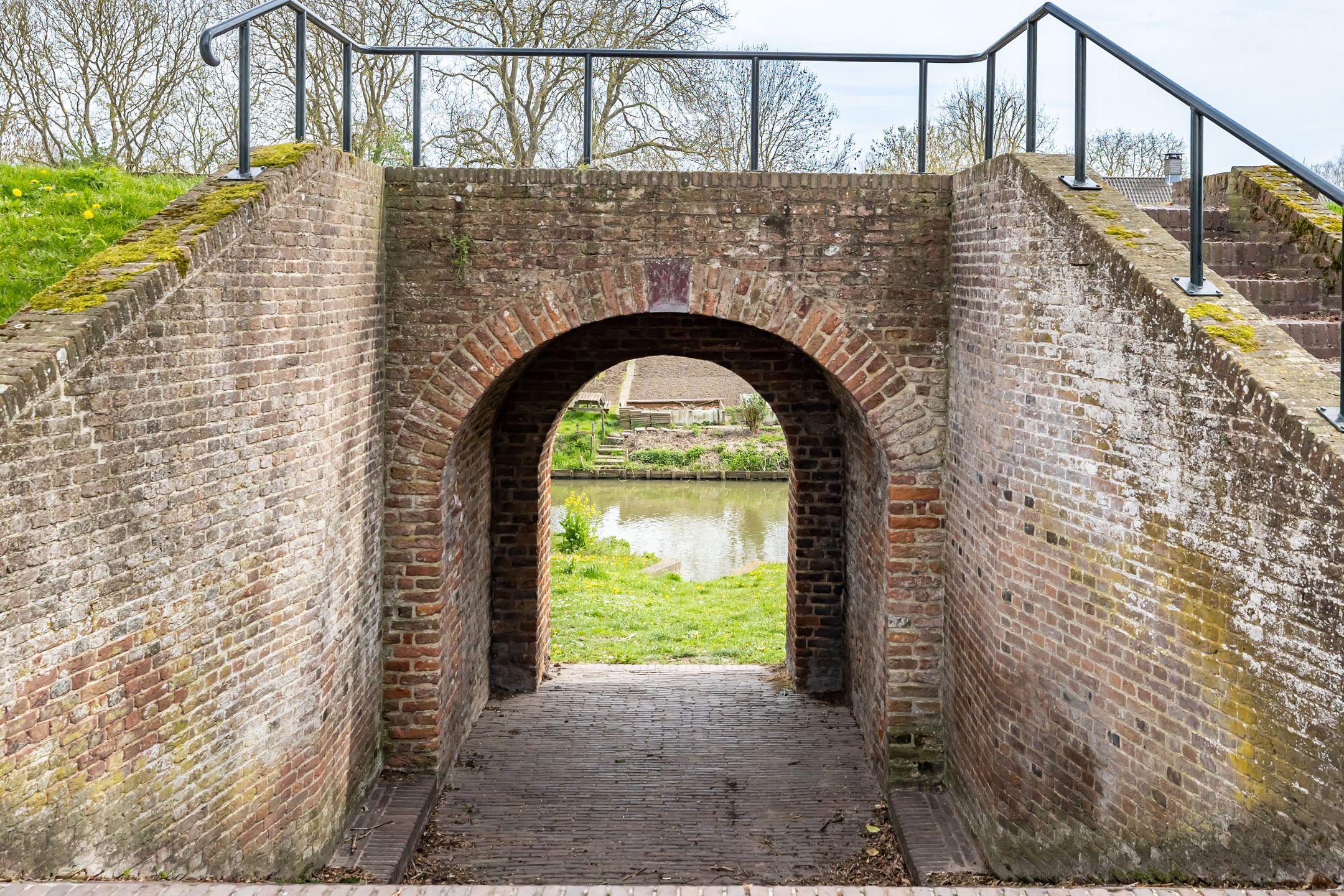 Foto 12 van Weeshuiswal 7