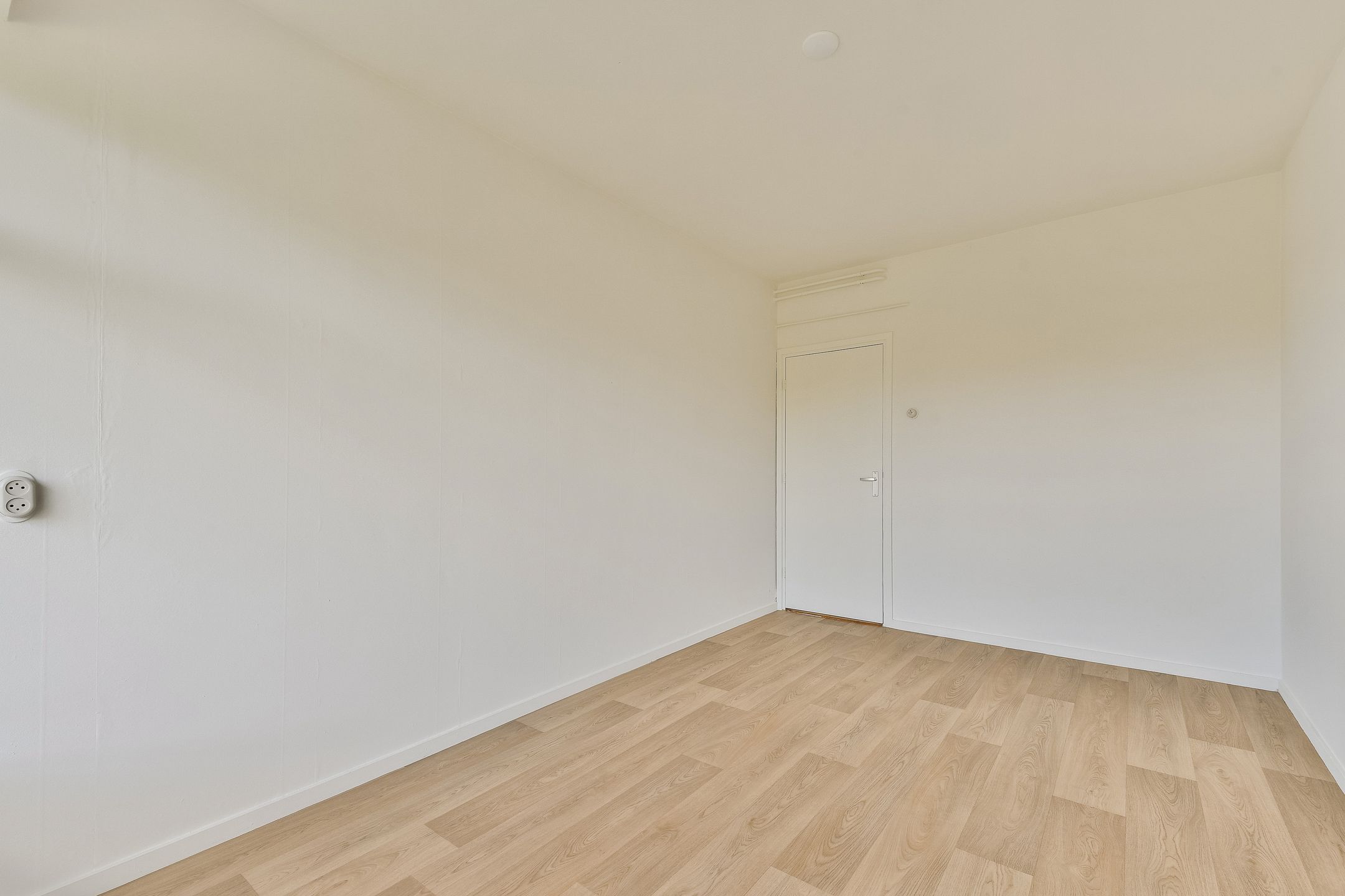 Photo 12 of Burgemeester Hogguerstraat 119