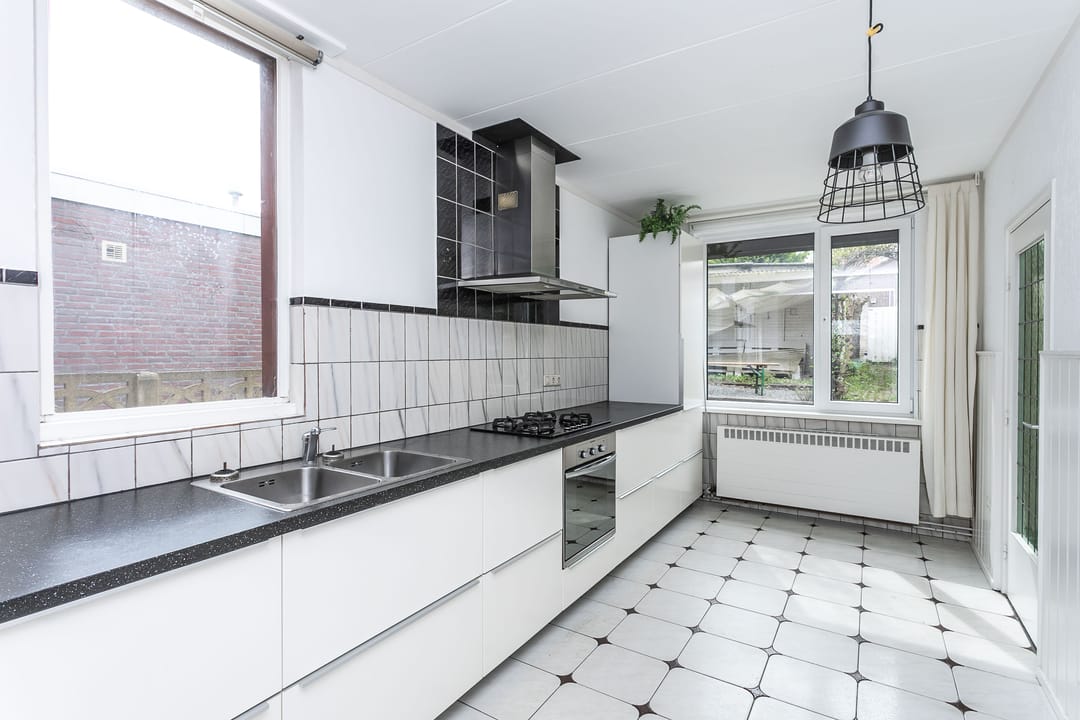 Photo 8 of Akerstraat 60