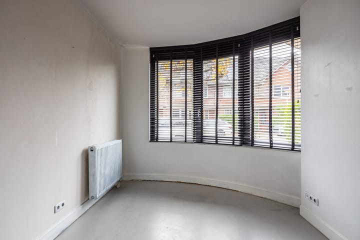 Tussenwoning te koop: Veldbloemlaan 87, Vleuten