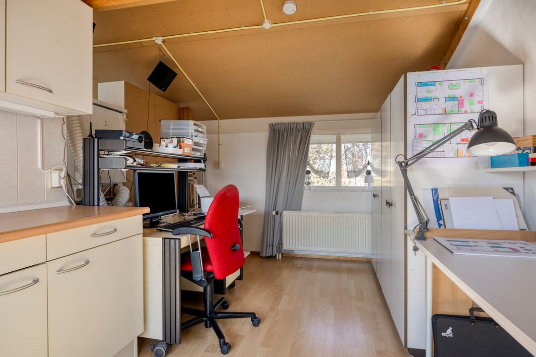 Remarkable Semi-Detached Home with Exceptional Outdoor Living Spaces in Veldhoven — 26