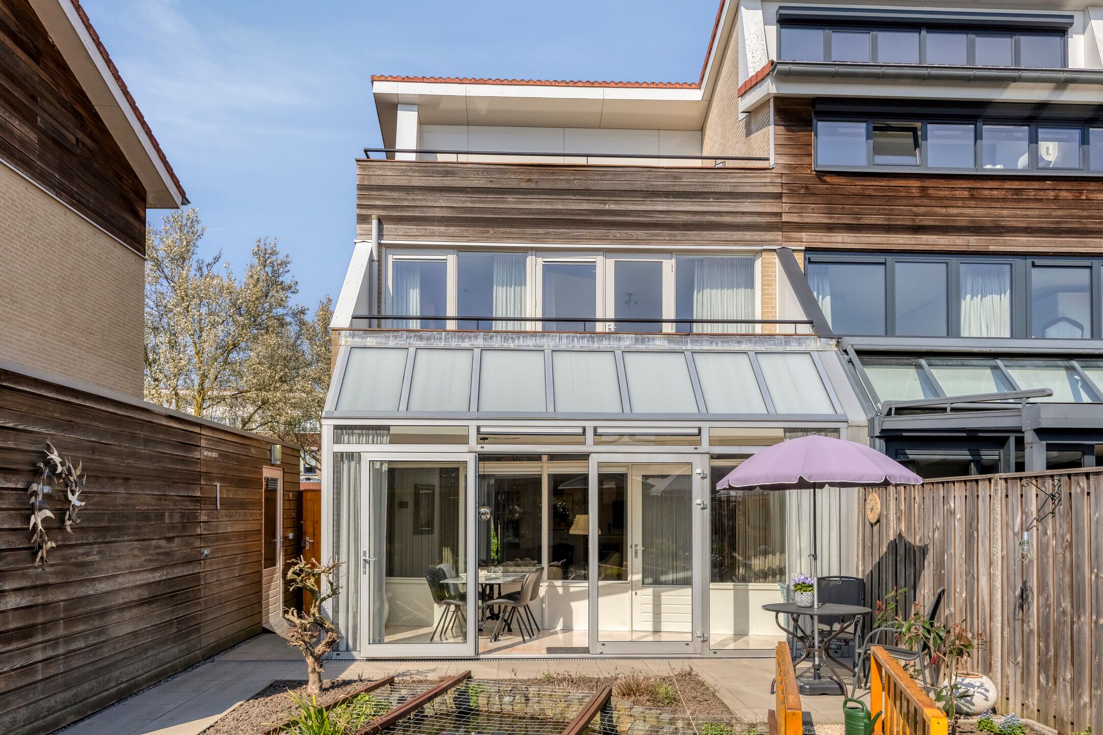 Remarkable Semi-Detached Home with Exceptional Outdoor Living Spaces in Veldhoven — 36