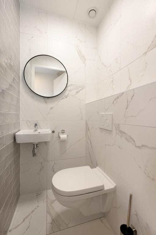 Photo 16 of Bijlmerdreef 943