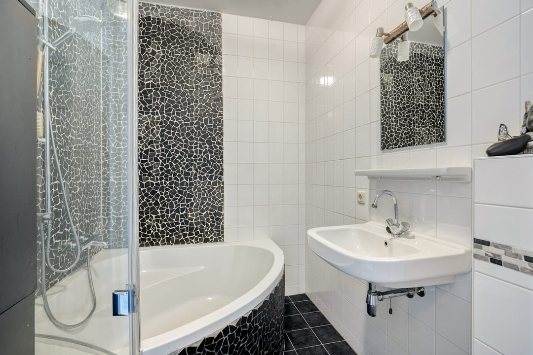 Foto 16 van Mariniersstraat 4