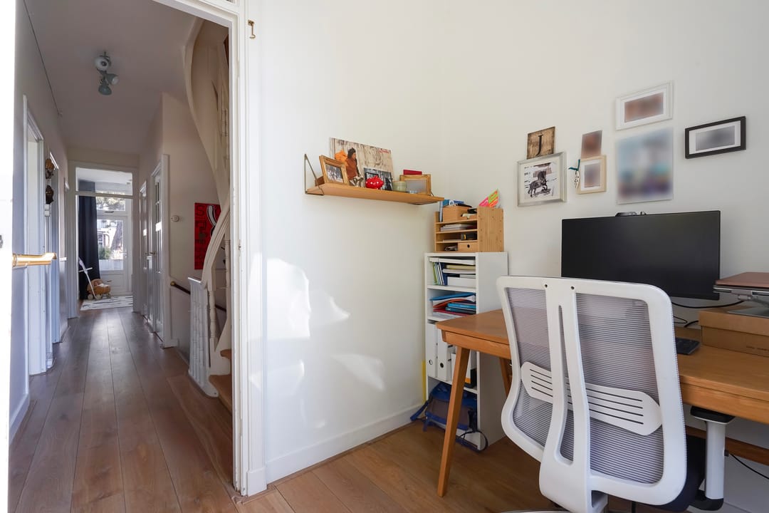 Spacious Townhouse with 7 Bedrooms in Benoordenhout — 28