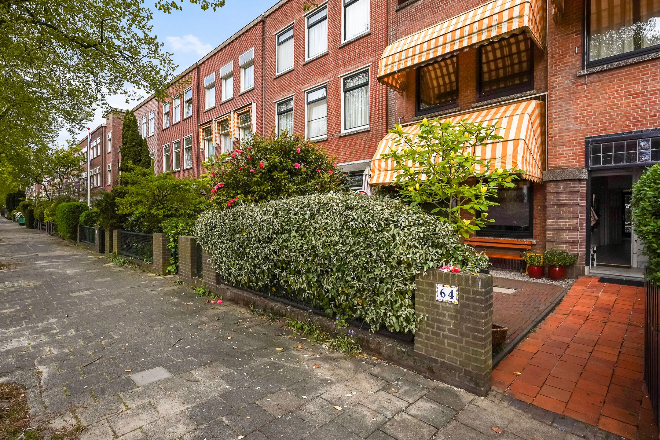 Spacious Townhouse with 7 Bedrooms in Benoordenhout — 45