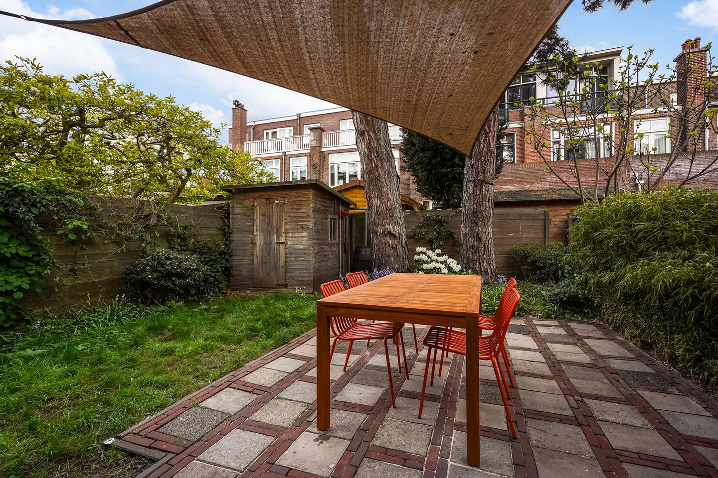 Spacious Townhouse with 7 Bedrooms in Benoordenhout — 19