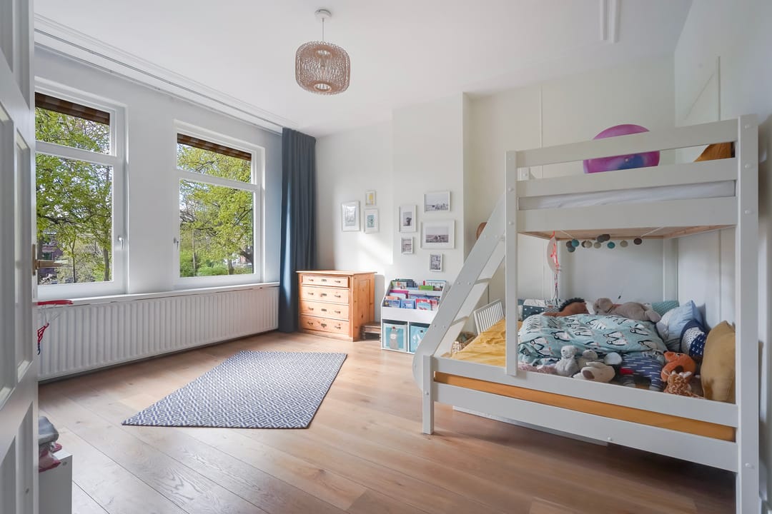 Spacious Townhouse with 7 Bedrooms in Benoordenhout — 31