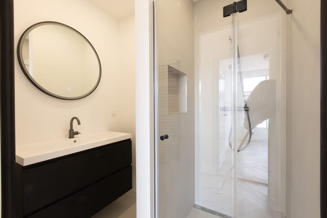 Turnkey renovated corner apartment with three bedrooms in The Hague Heesterbuurt — 22