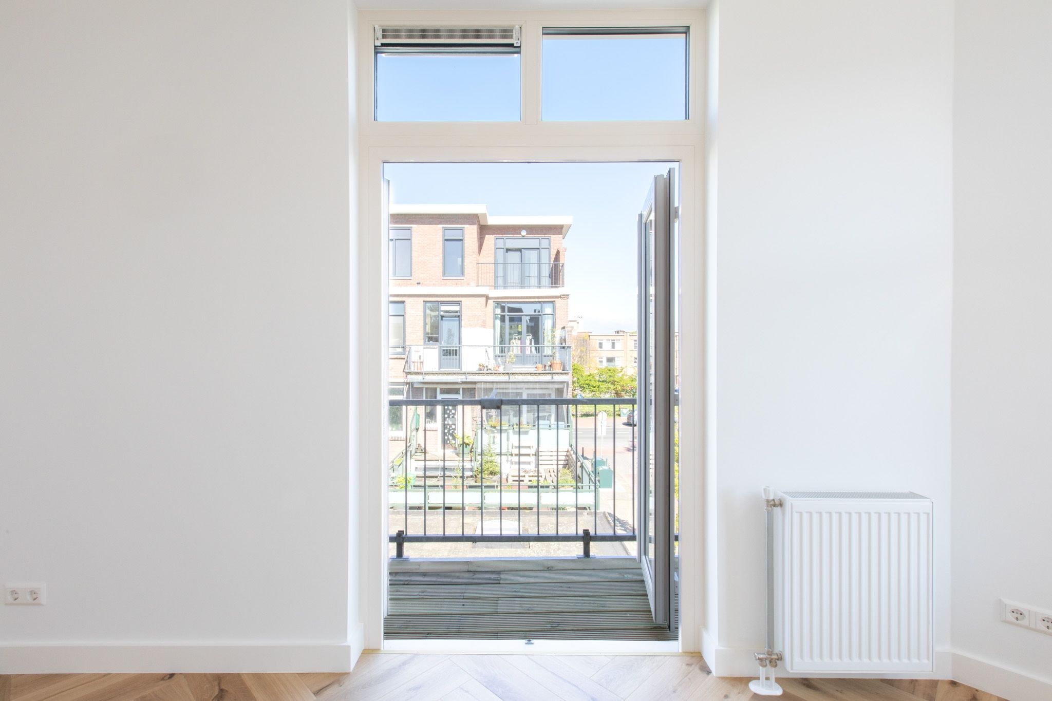 Turnkey renovated corner apartment with three bedrooms in The Hague Heesterbuurt — 30