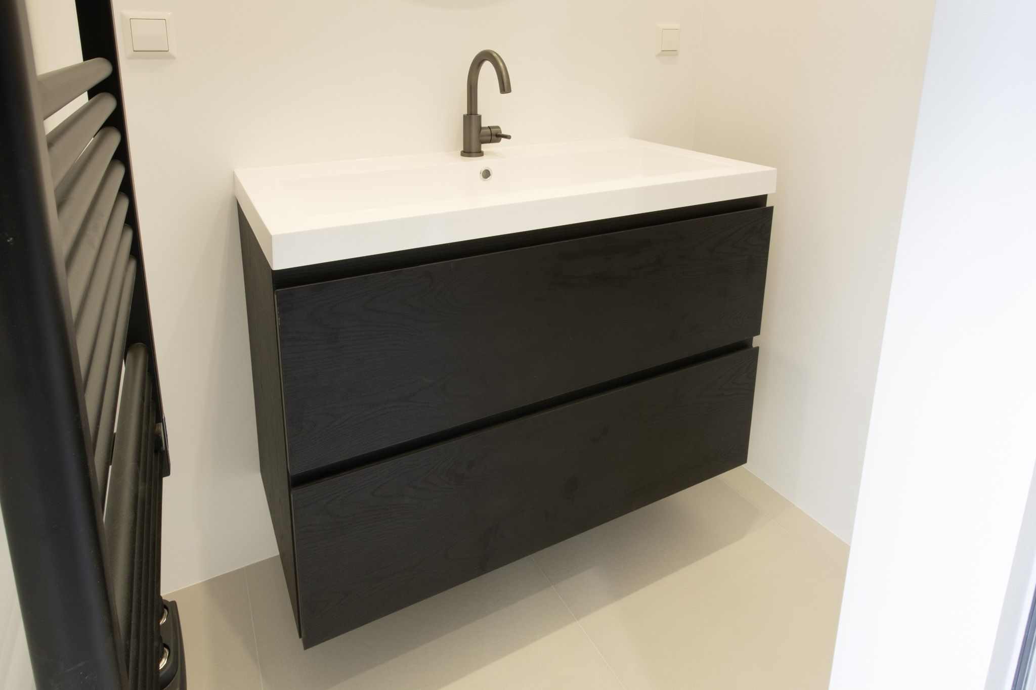 Turnkey renovated corner apartment with three bedrooms in The Hague Heesterbuurt — 24