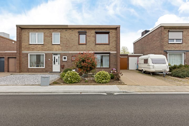 Photo 2 of Marijkestraat 10