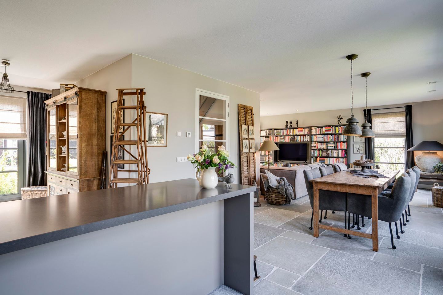 Foto 19 van Meester Achtenstraat 14