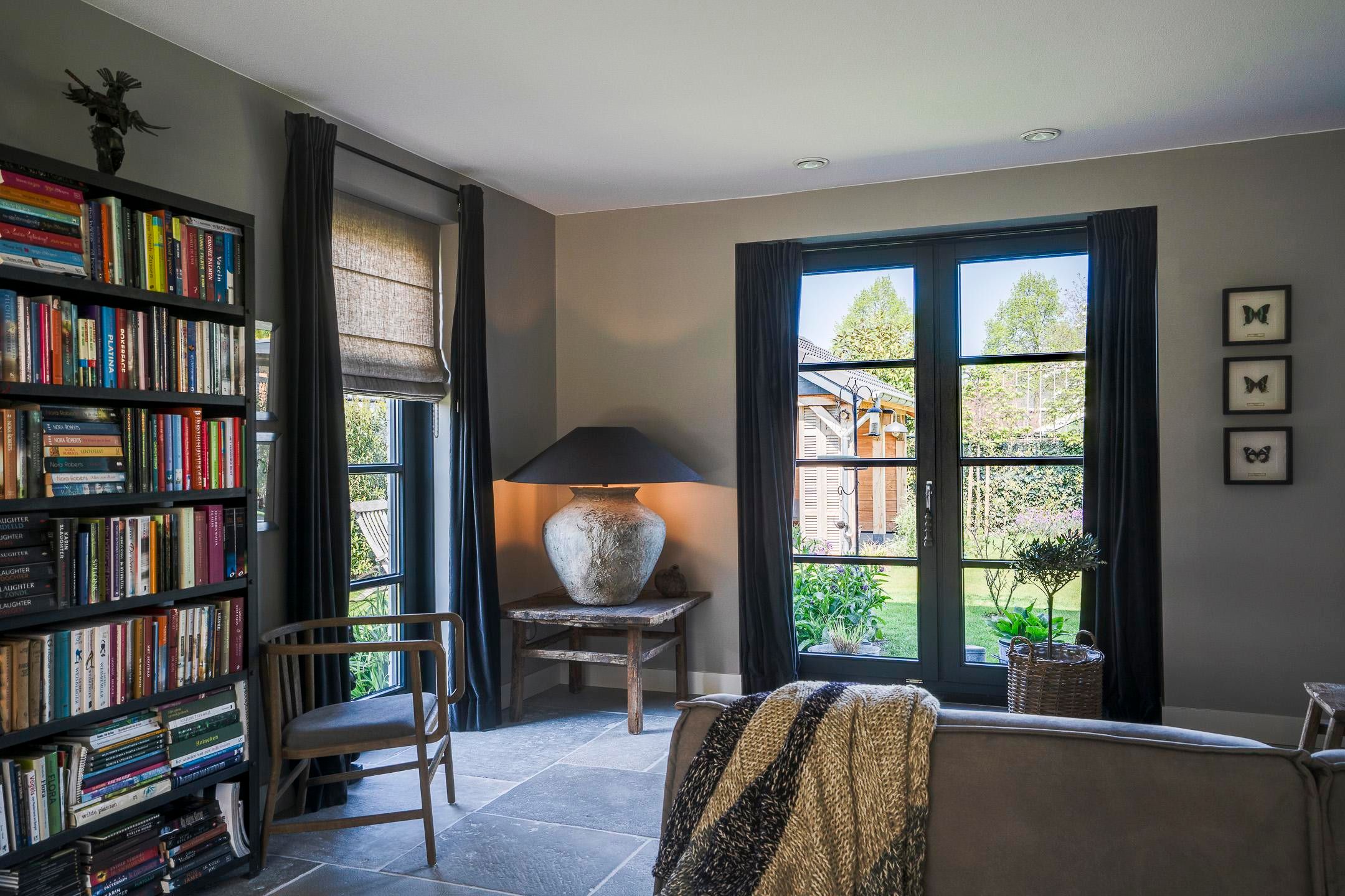 Foto 15 van Meester Achtenstraat 14