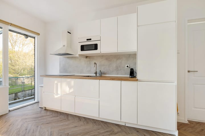 Photo 2 of Lepelaarsingel 151-C