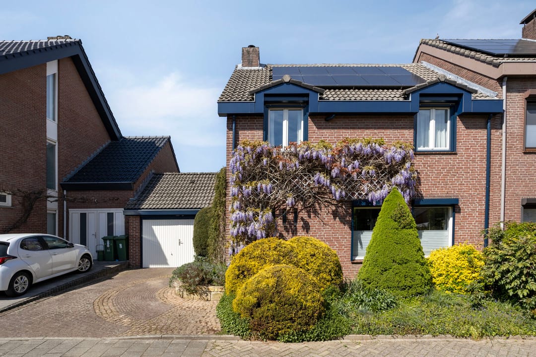 Foto 2 van Nymphenhof 6