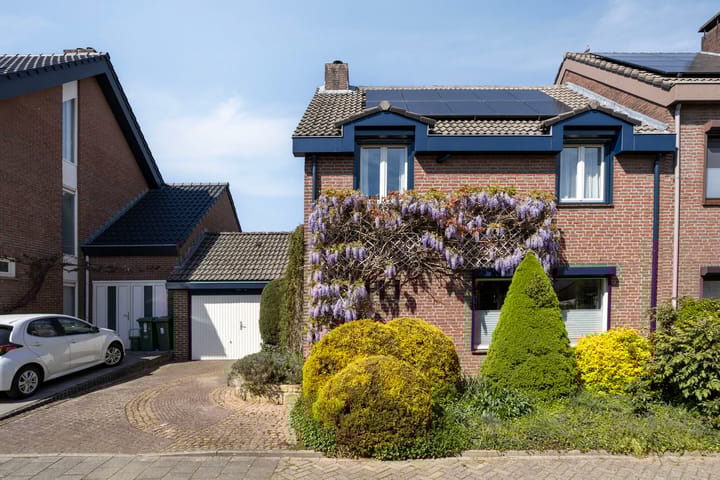 Foto 2 van Nymphenhof 6