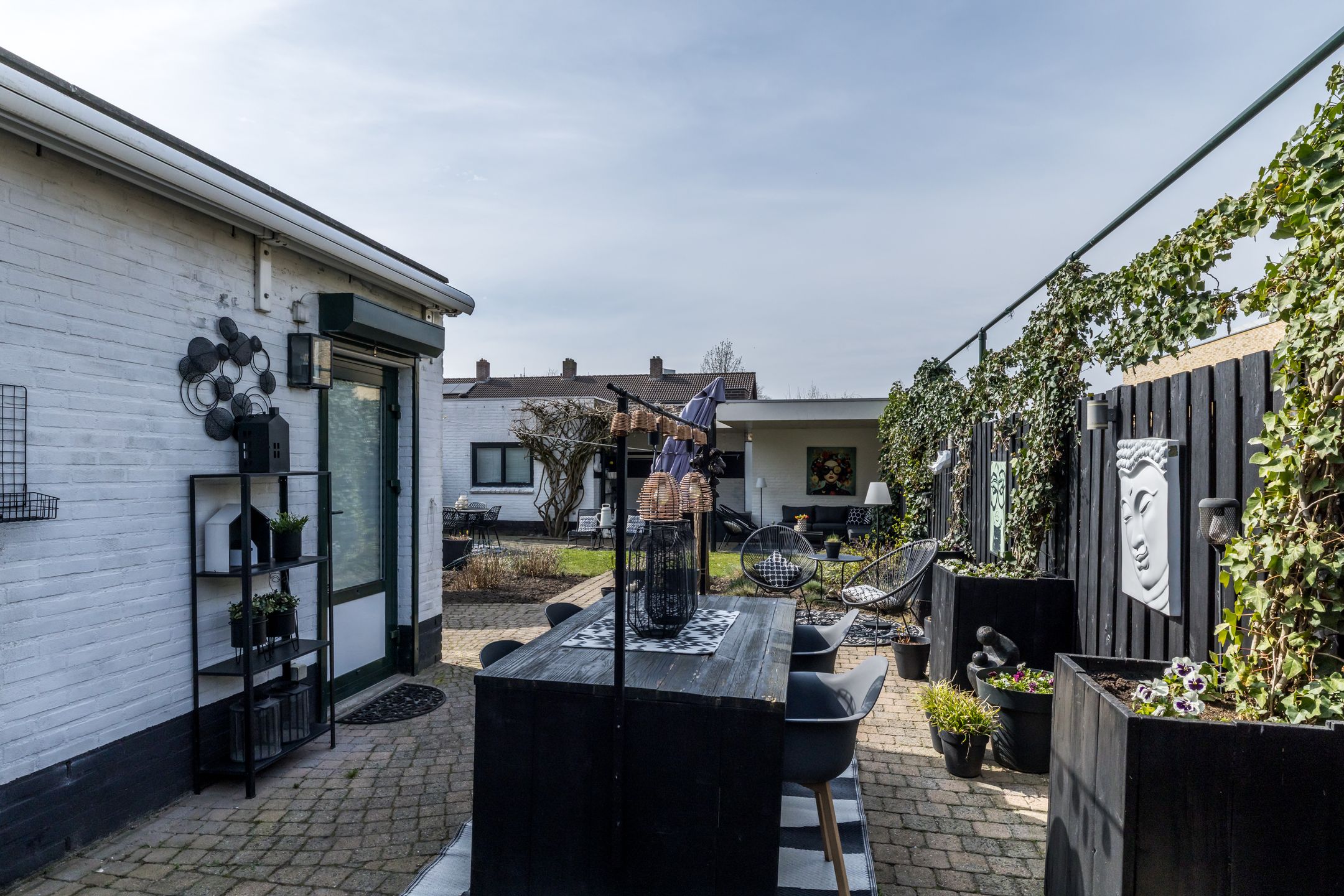 Photo 39 of Johan-Frisostraat 2