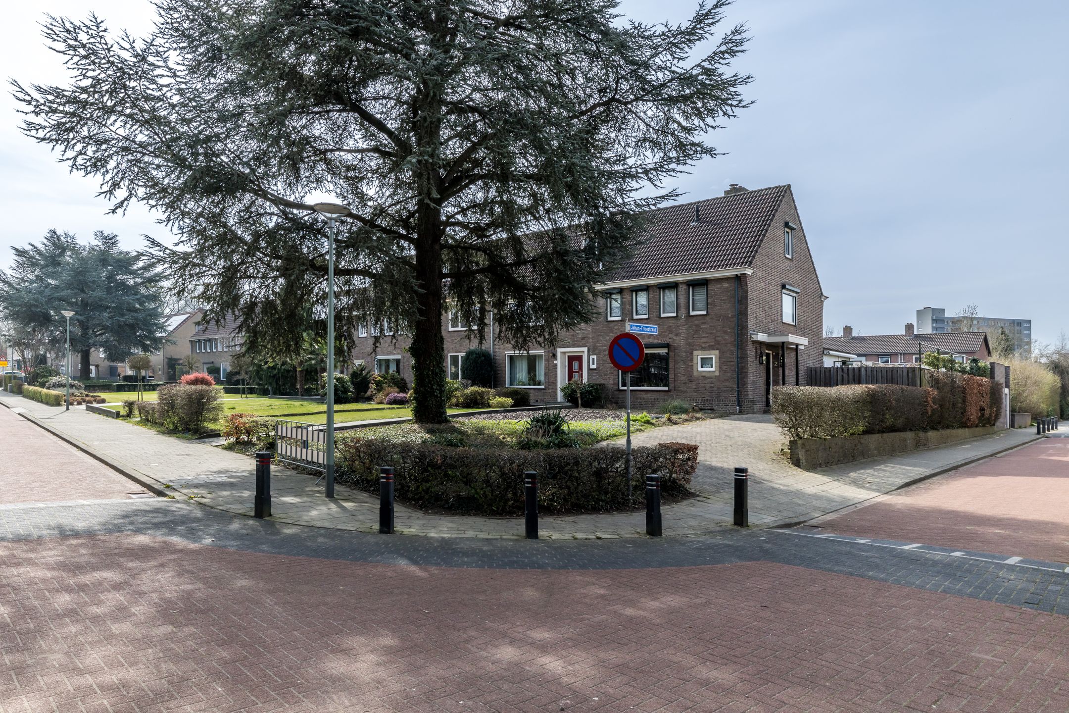 Photo 51 of Johan-Frisostraat 2