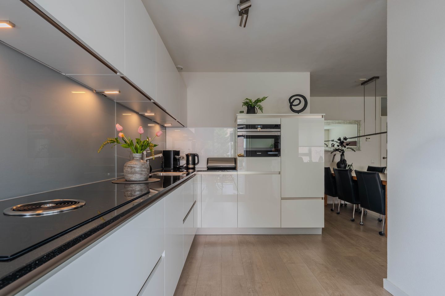 Foto 19 van Antoniuslaan 112