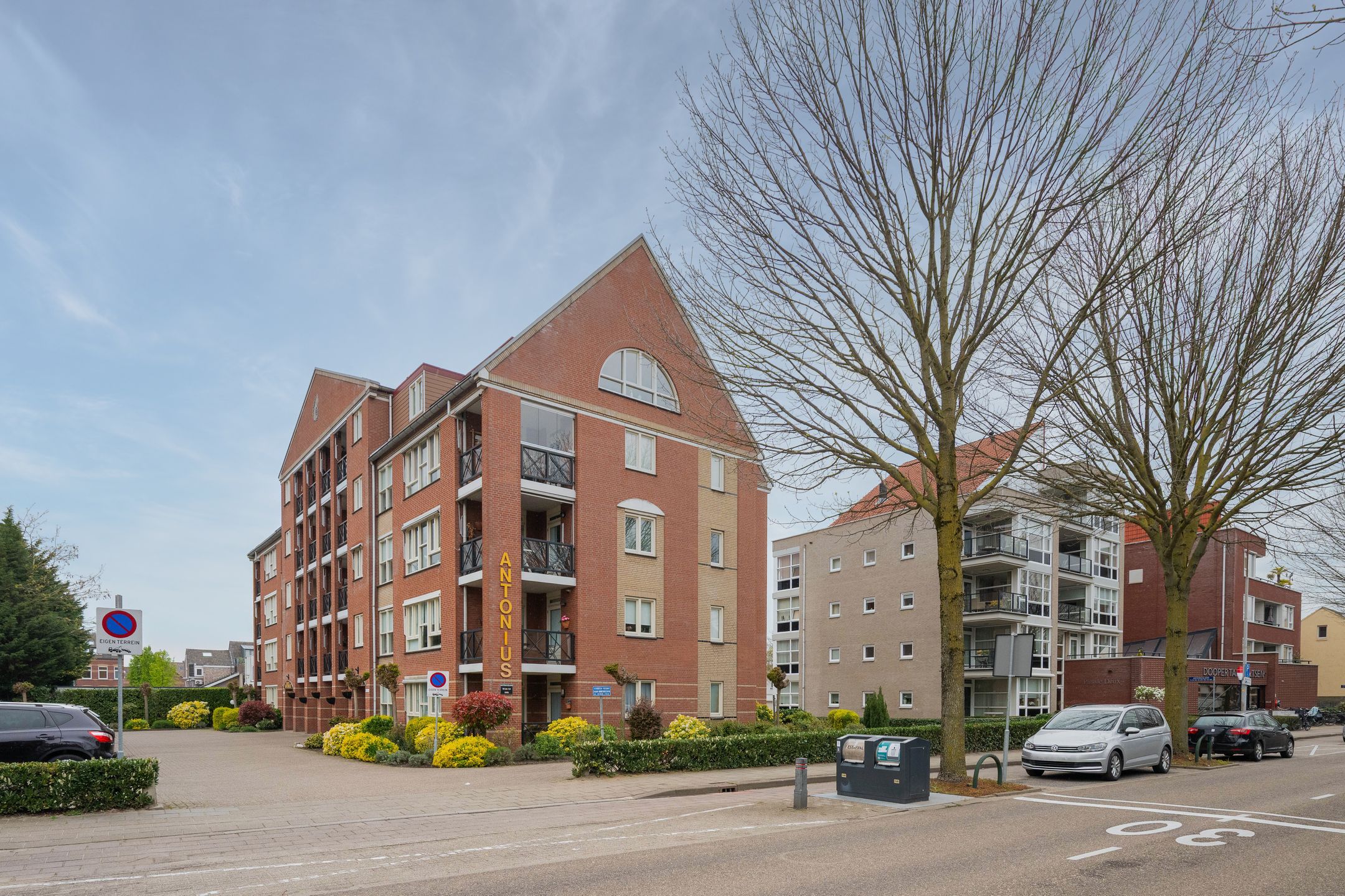 Foto 45 van Antoniuslaan 112