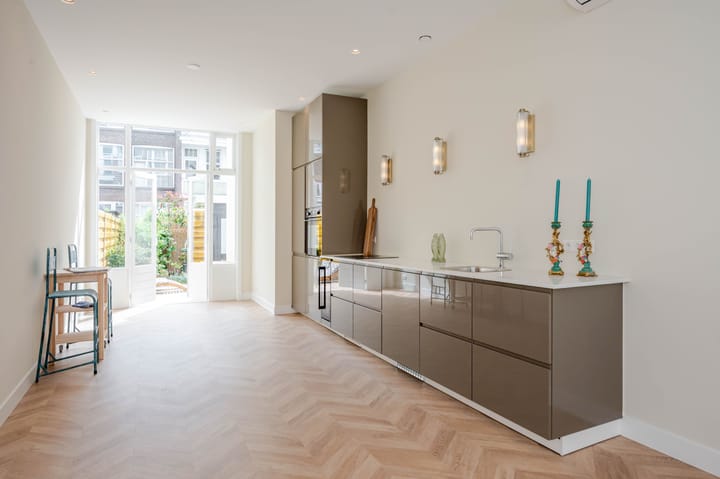Photo 2 of Usselincxstraat 17