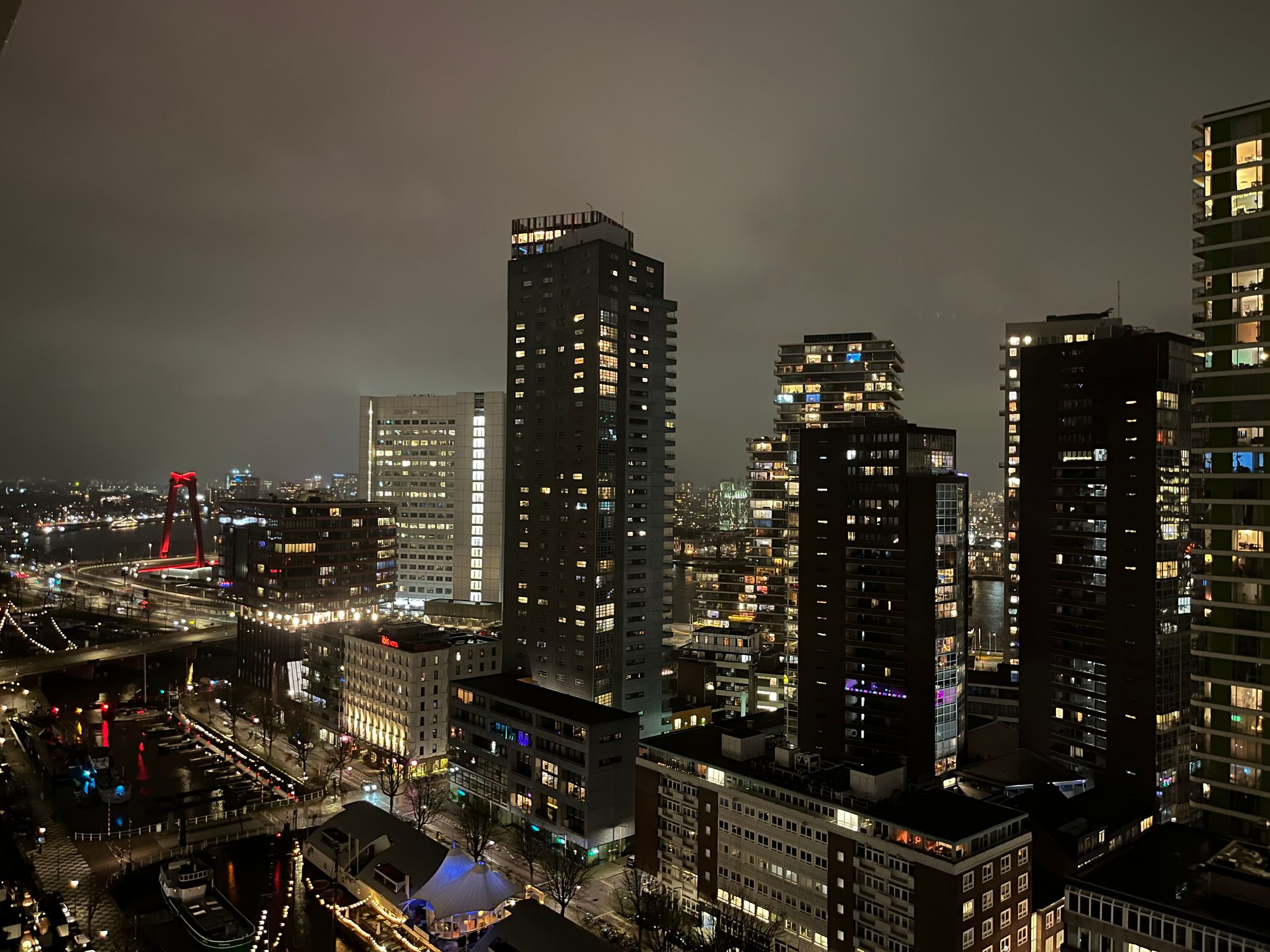 Photo 39 of Posthoornstraat 436