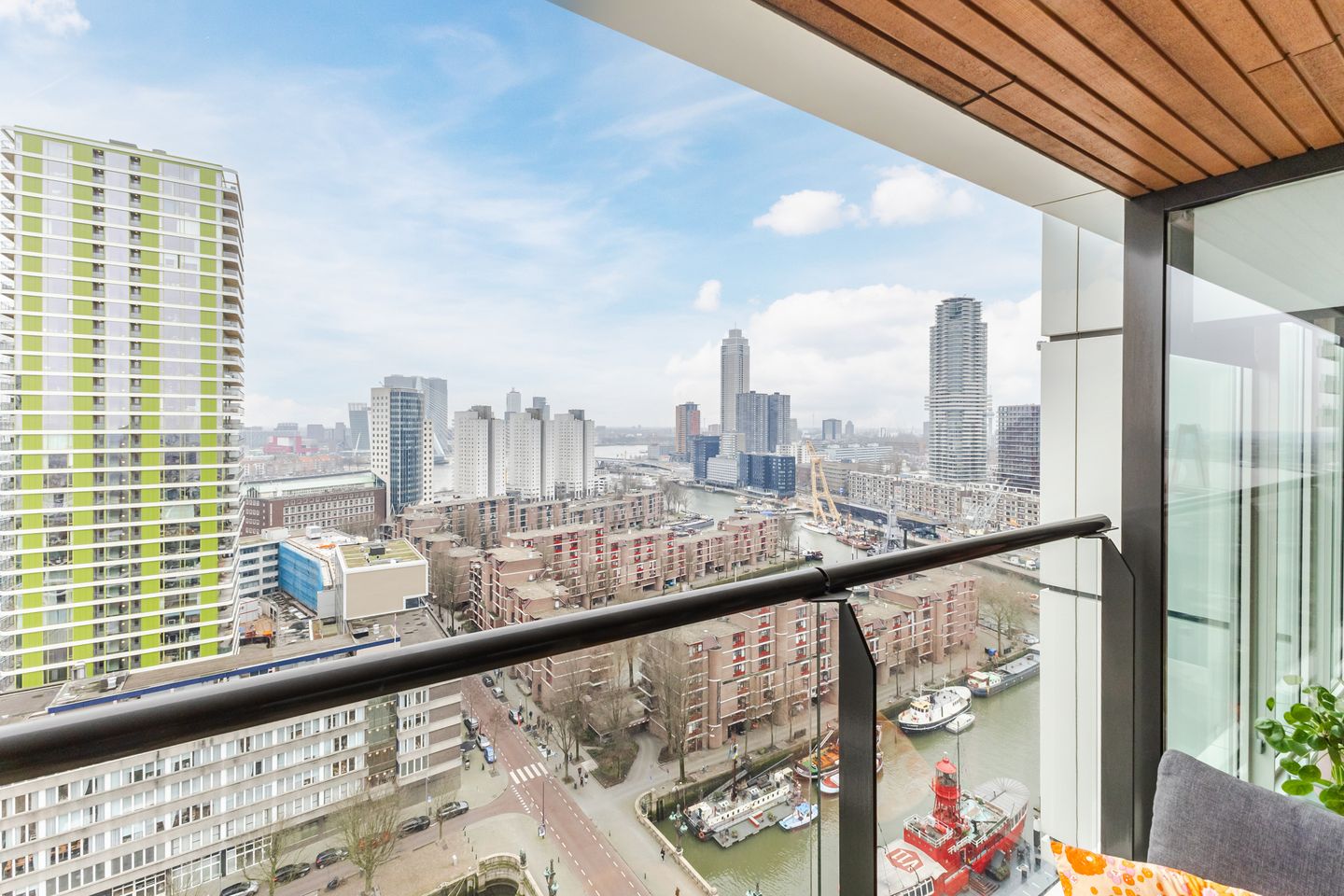 Photo 5 of Posthoornstraat 436