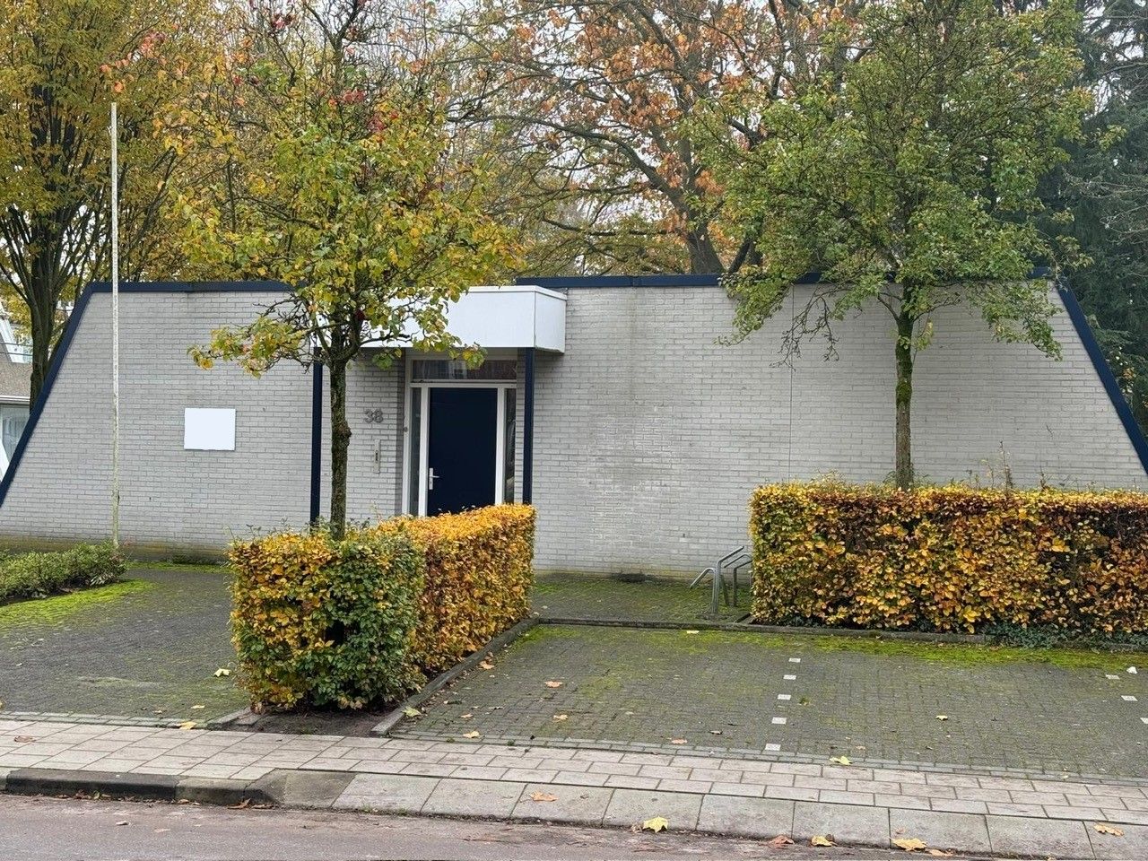 View photo 2 of Mgr. Bannenberglaan 38