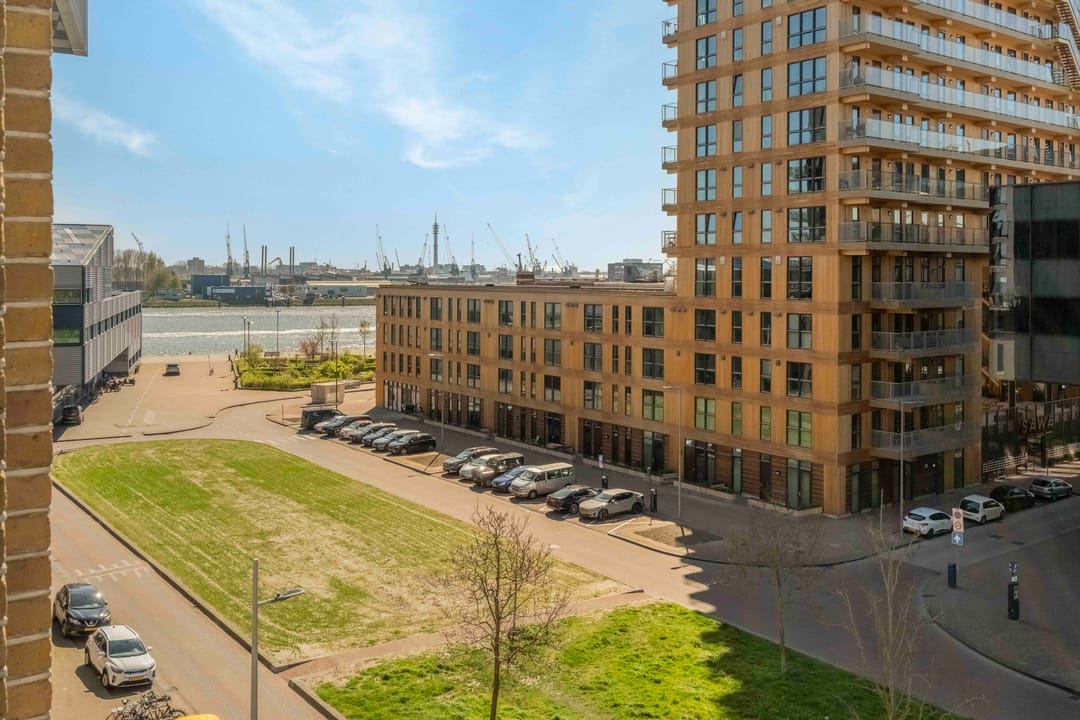 Foto 22 van Lloydstraat 106