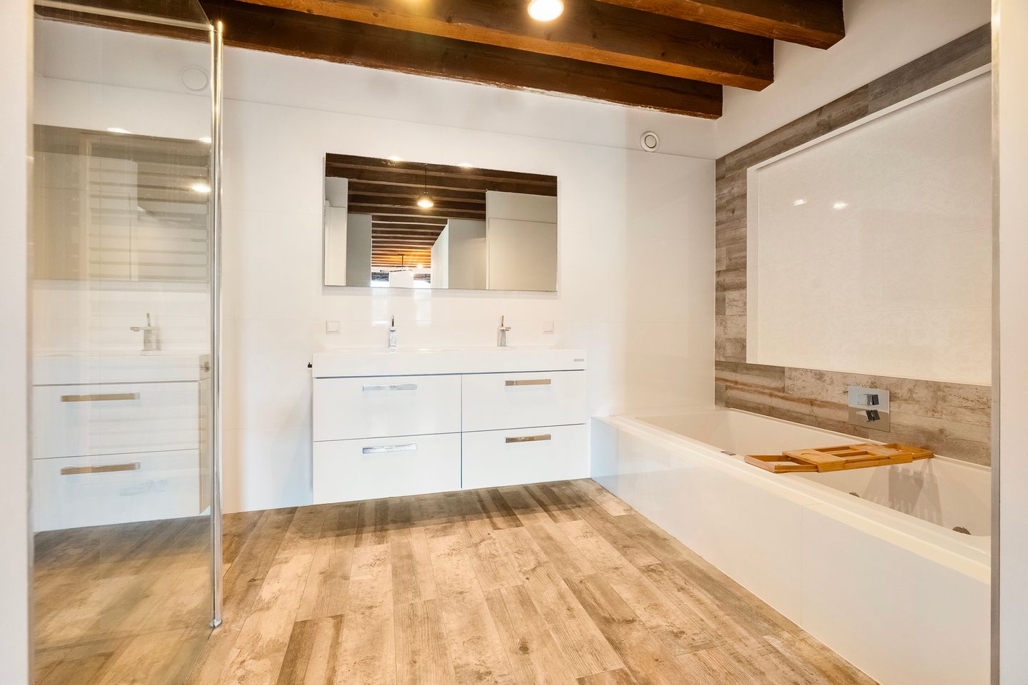 Foto 34 van Lloydstraat 106