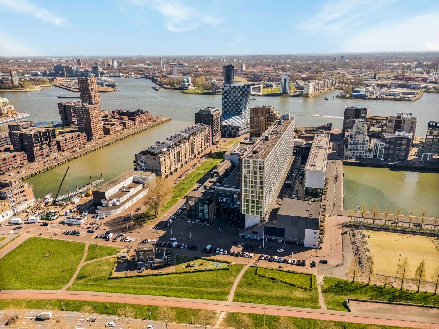 Foto 50 van Lloydstraat 106