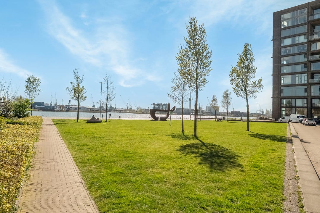 Foto 52 van Lloydstraat 106