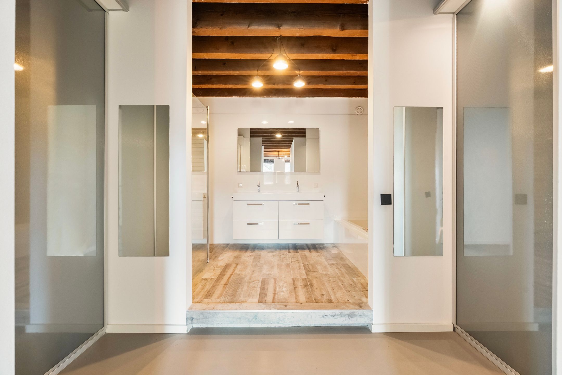 Foto 33 van Lloydstraat 106