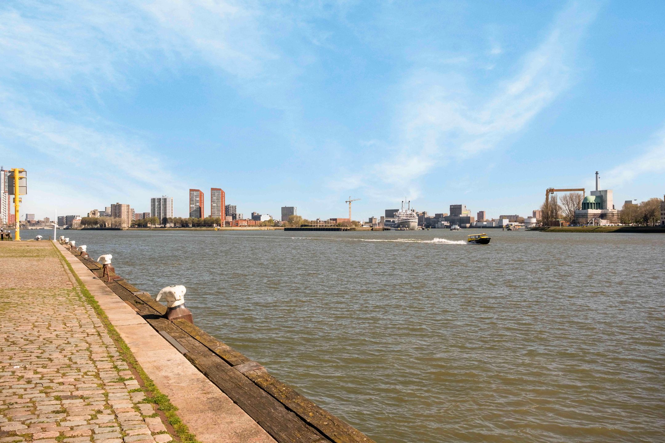 Foto 54 van Lloydstraat 106