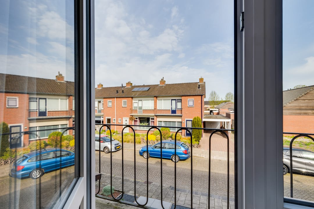 Photo 38 of Montgomerystraat 5