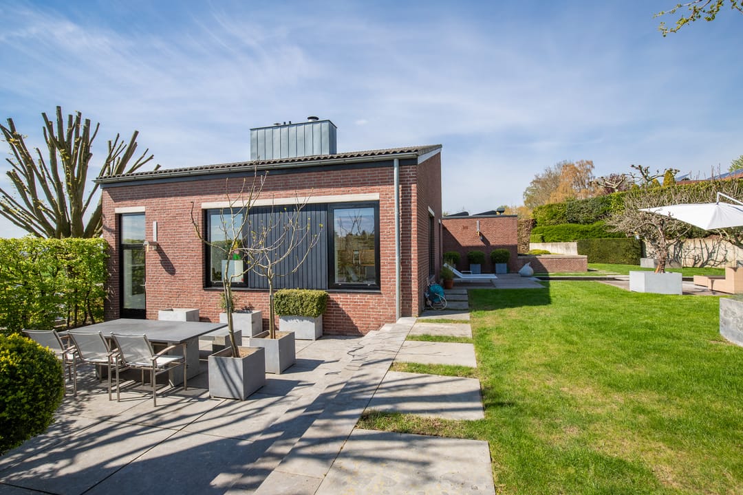 Foto 31 van Bouwensstraat 25