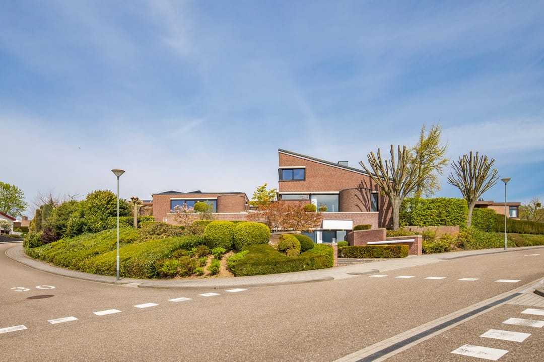 Foto 41 van Bouwensstraat 25