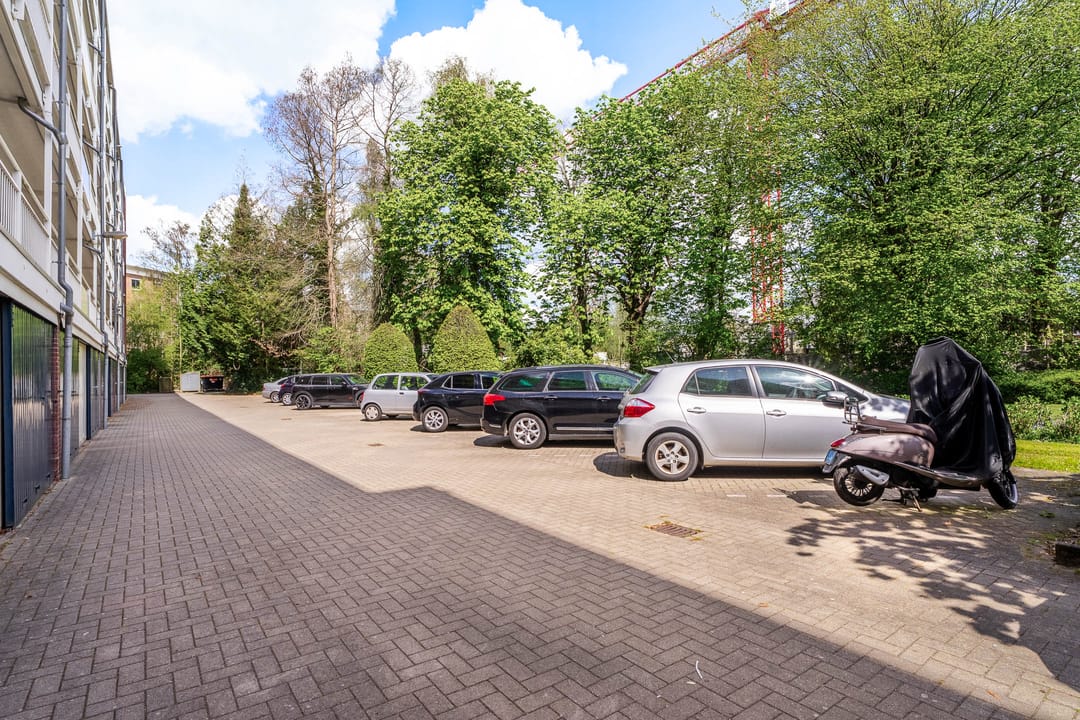 Photo 32 of Okeghemlaan 21-C