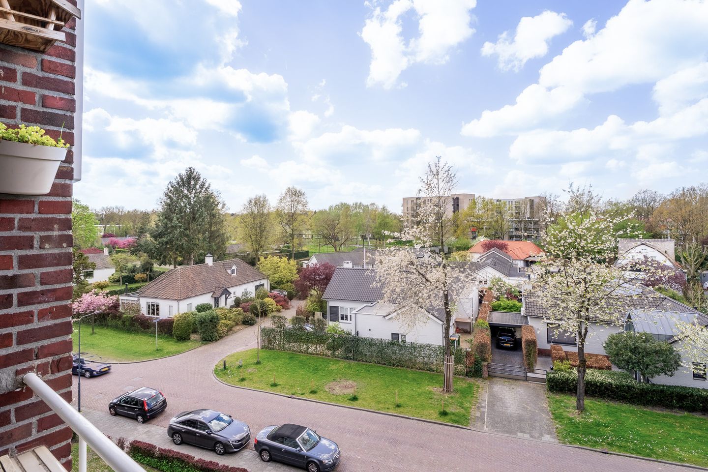 Photo 4 of Okeghemlaan 21-C