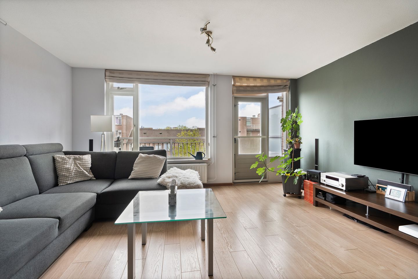 Photo 4 of Kronenburgsingel 205