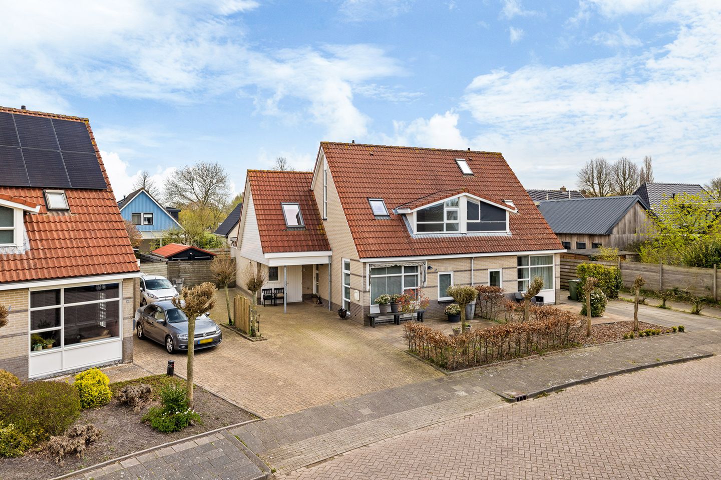 Foto 65 van de Trije 33